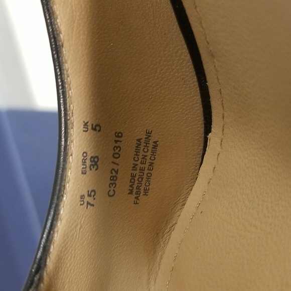 Pour La Victoire Celine Wood Block Heels size 7.5 - Picture 8 of 8